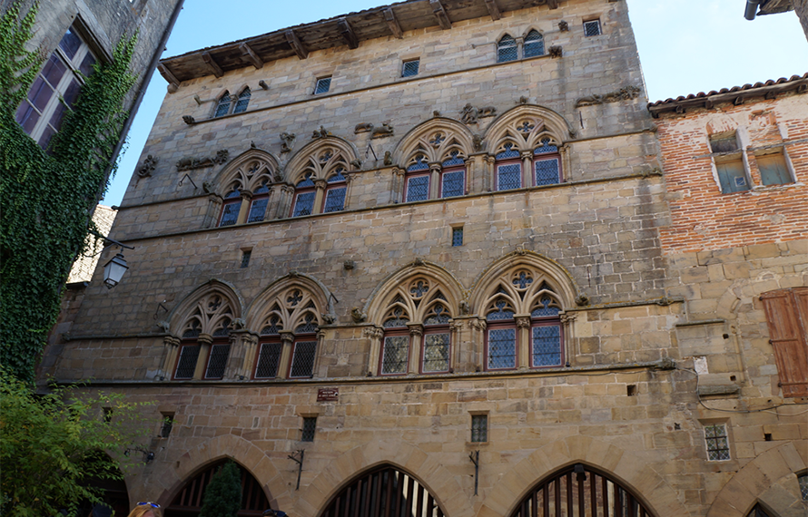 「天空の村」コルド・シュル・シエル